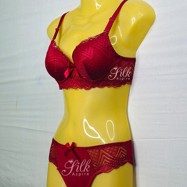 Full Coverage Red Lace Bra with Bow Detail and Adjustable Straps