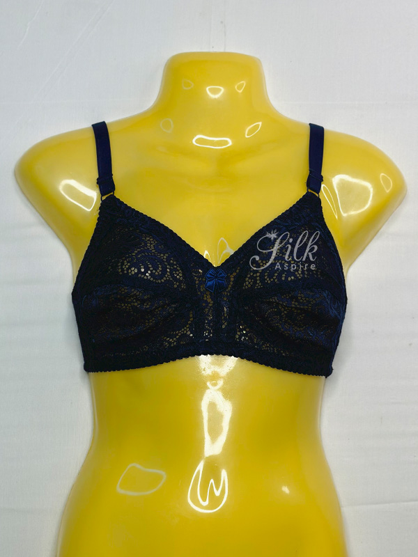 Lace Bralette – Elegant and Lightweight Comfort